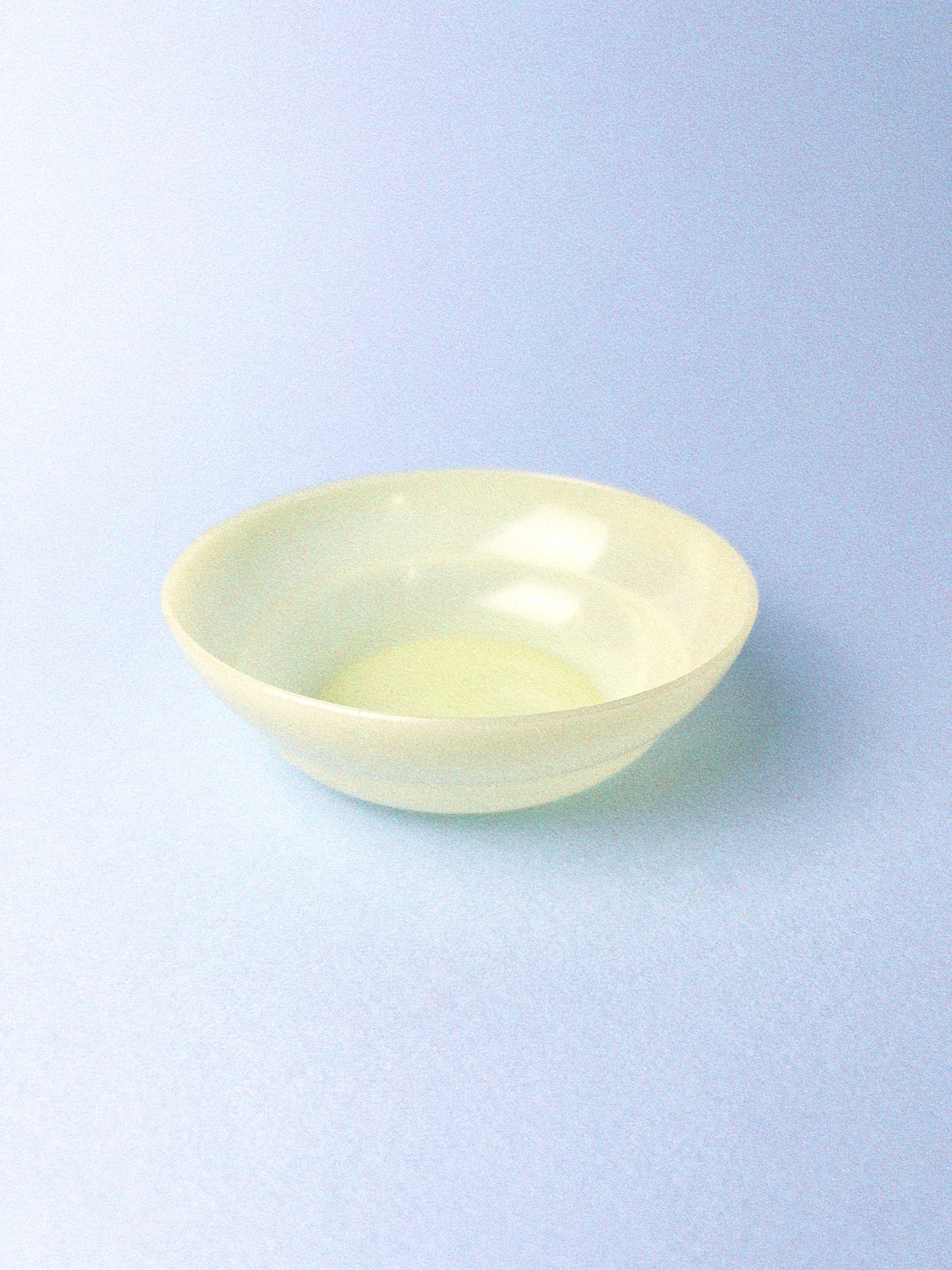 Tupperware Snack Bowls with Lids, Set of 4