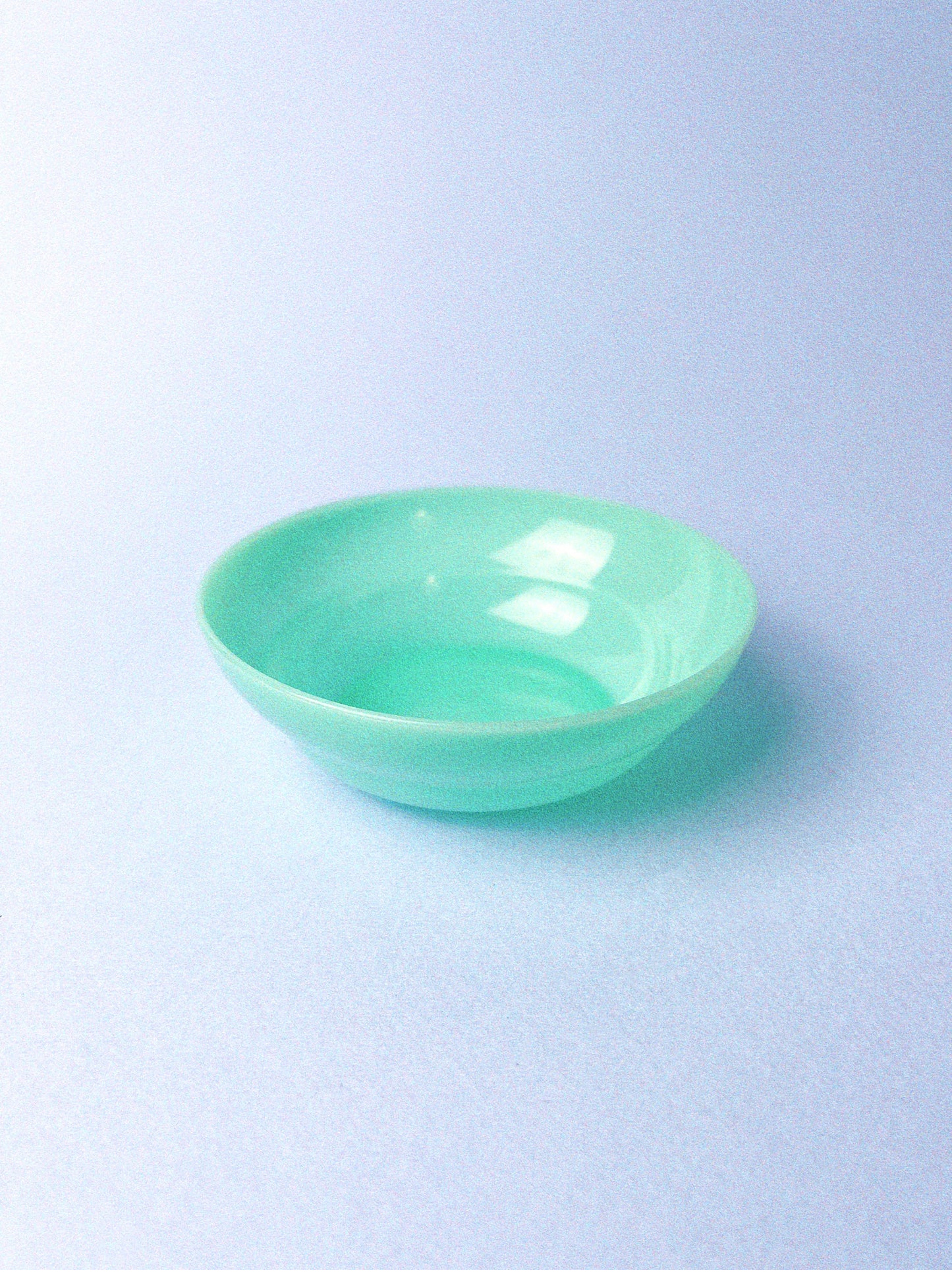 Tupperware Snack Bowls with Lids, Set of 4