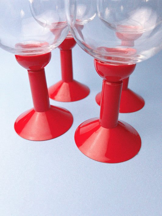 Oktett Memphis Wine Glasses, Set of 4 | Apple Red