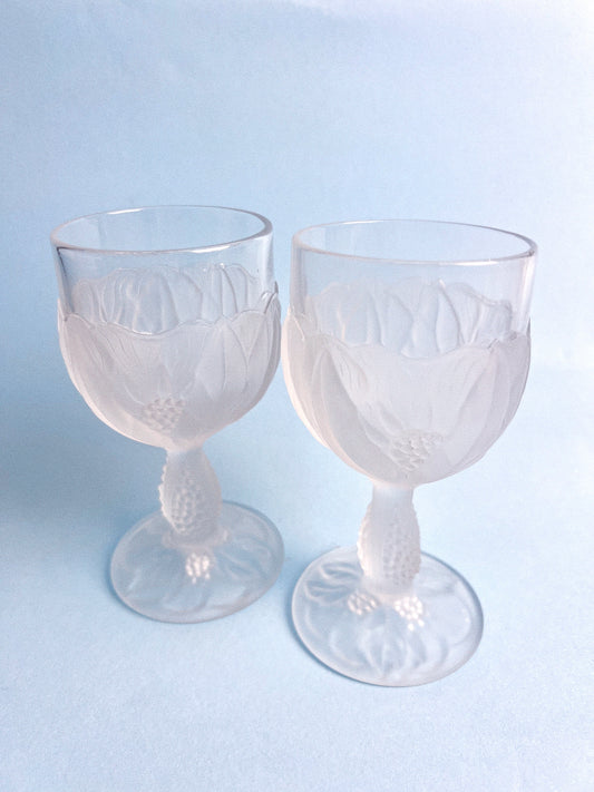 Vintage Frosted White TAITU Wine Glasses, Set of 2