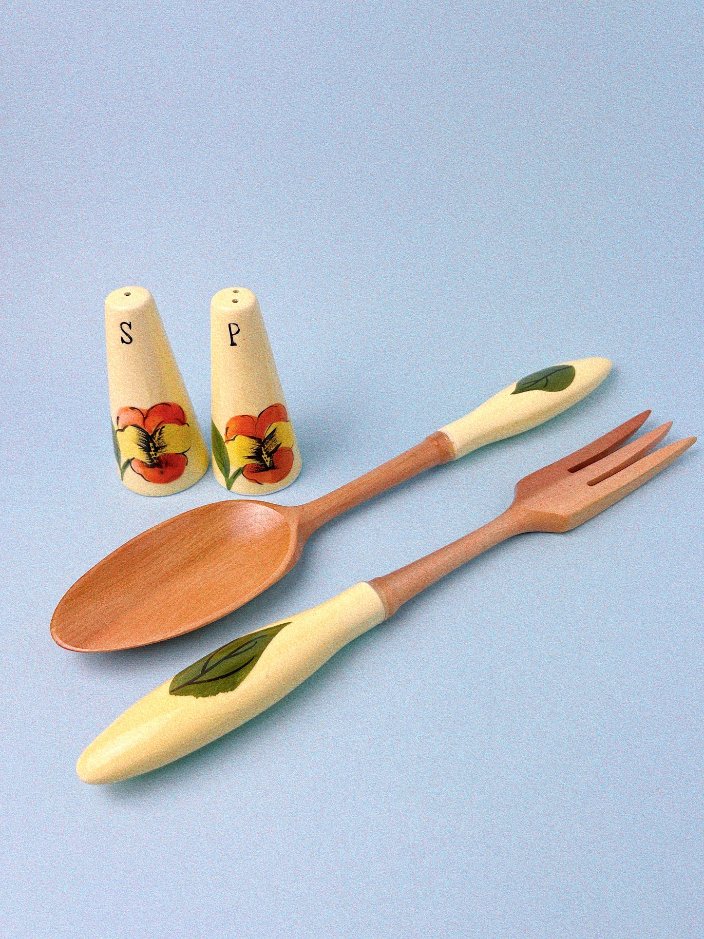 Mamie Hostess Set