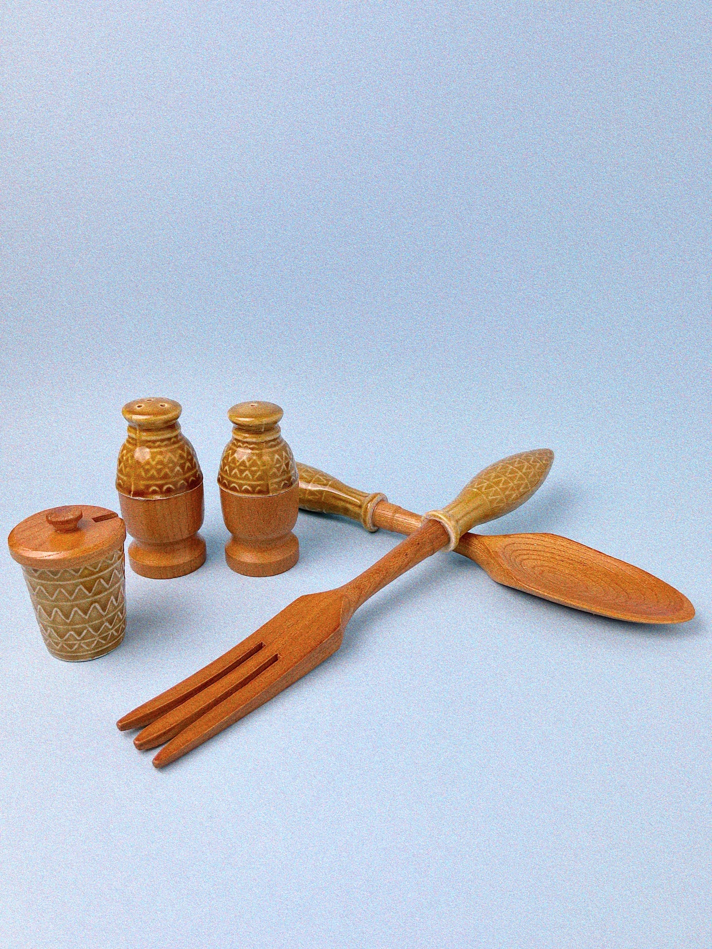Tiki Hostess Set