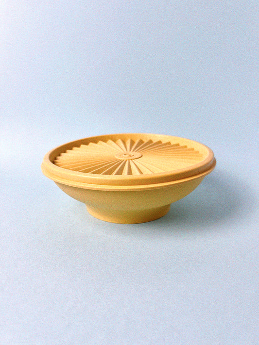 Tupperware Cereal/Salad Bowl with Lid