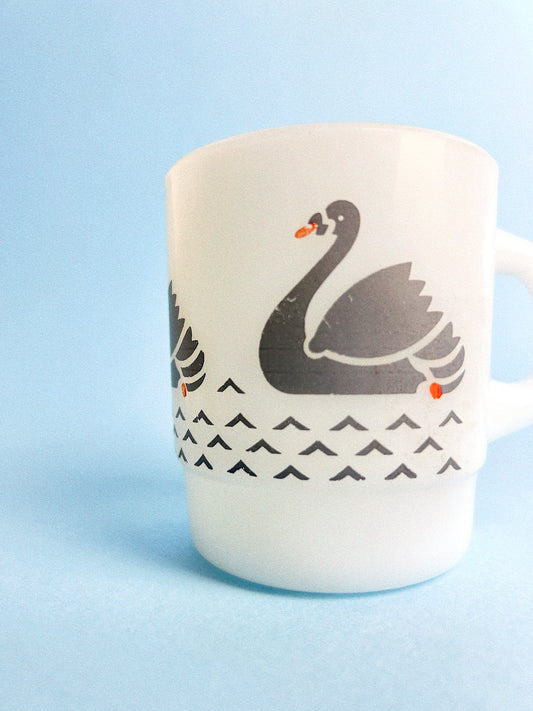 Vintage Termocrisa Swan Milk Glass Mug