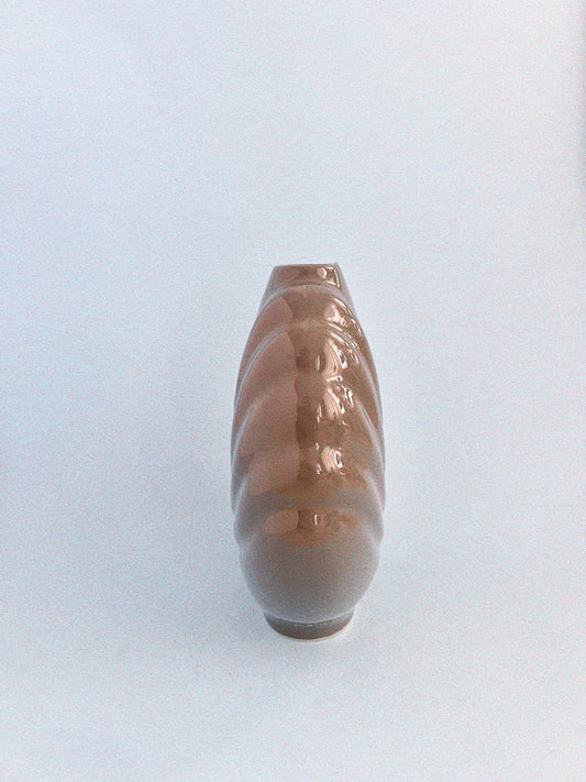 Vintage Art Deco Grey Shell Vase